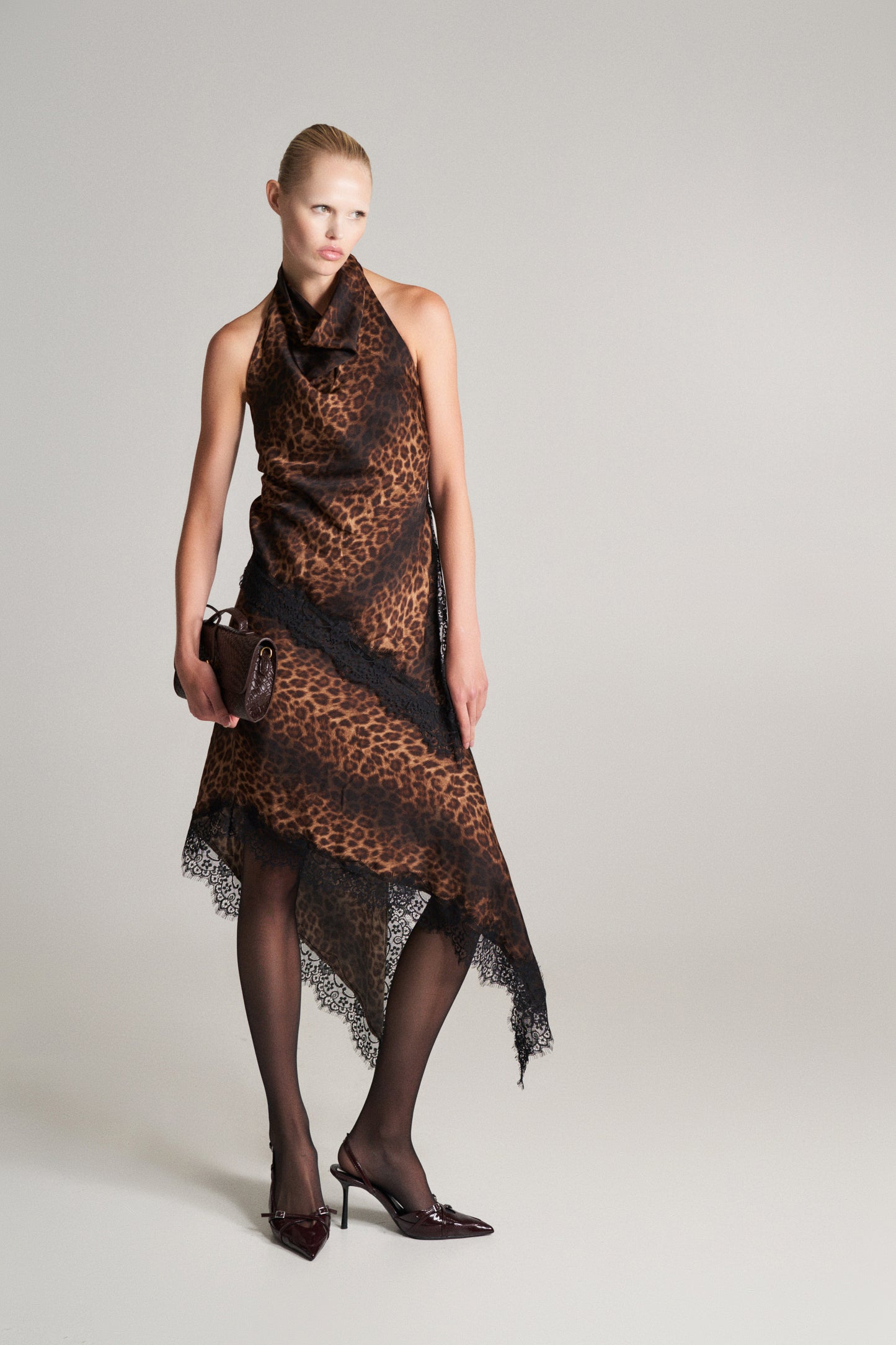 Lumina Top asimmetrico con pizzo animalier LD3658 01 LUMINA
