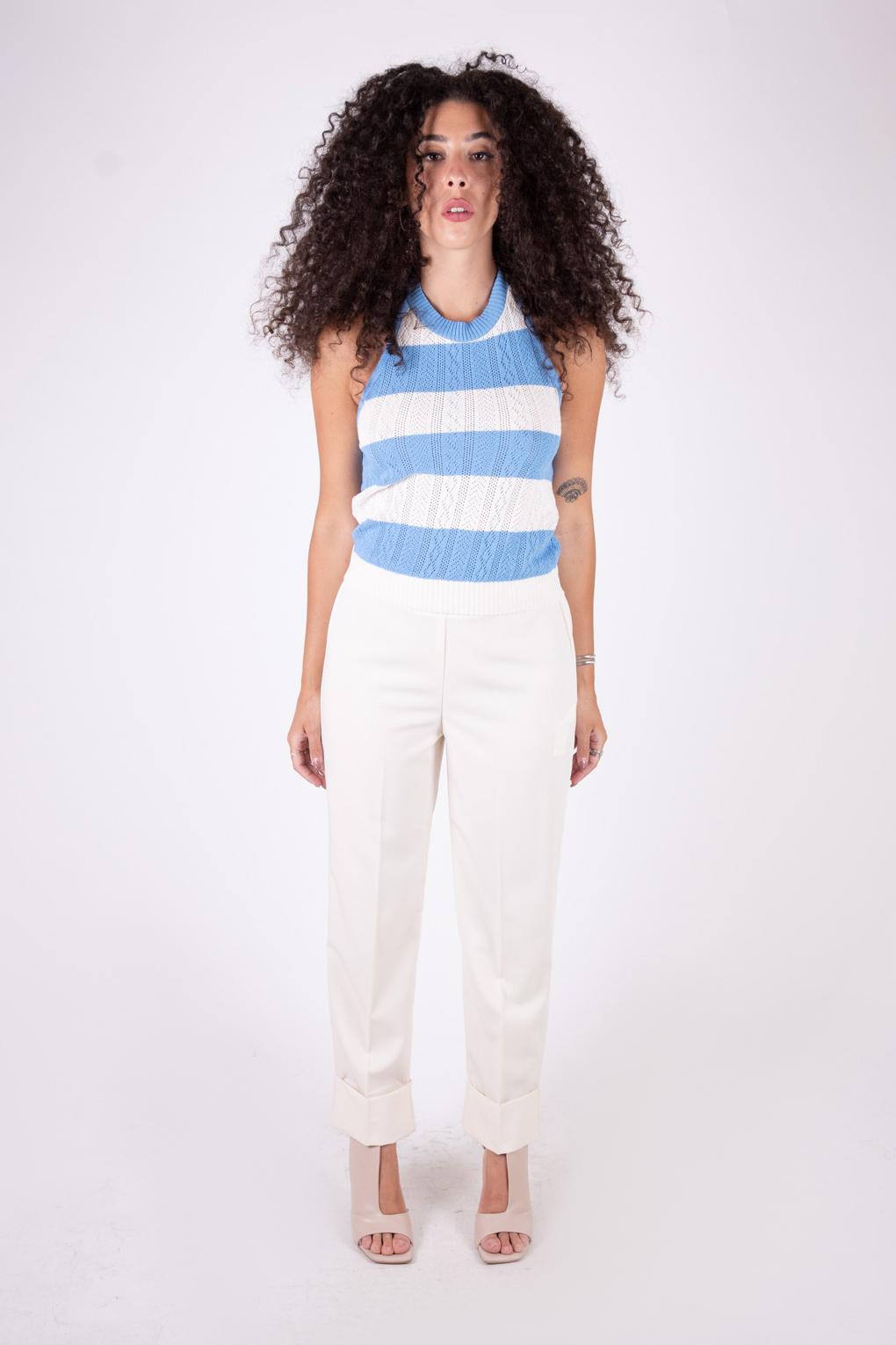 Vicolo Top all'americana riga 22123B 02 Vicolo