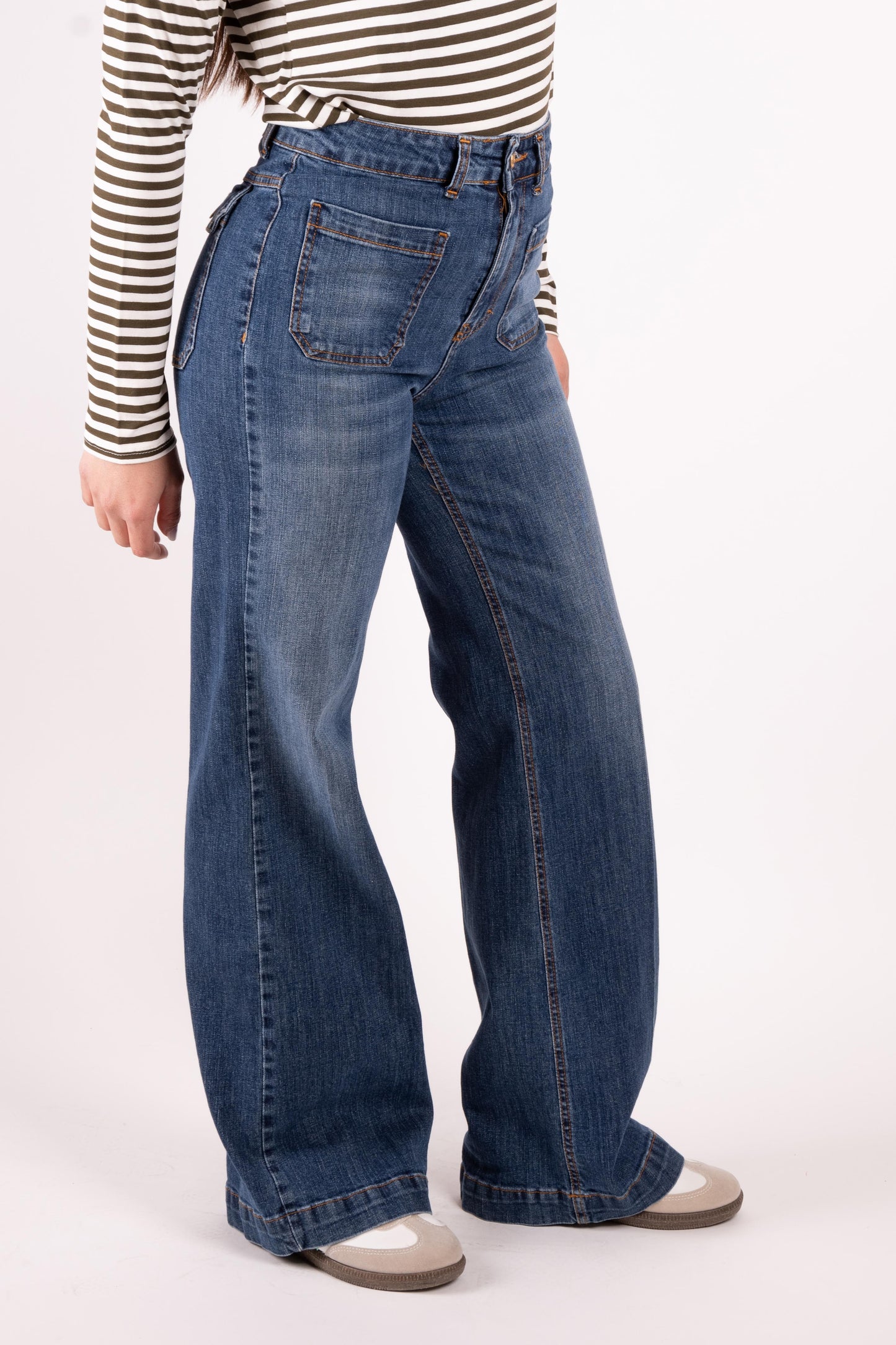 SusyMix Jeans tasche a toppe frontali 81106BOMV6 01 Susy Mix