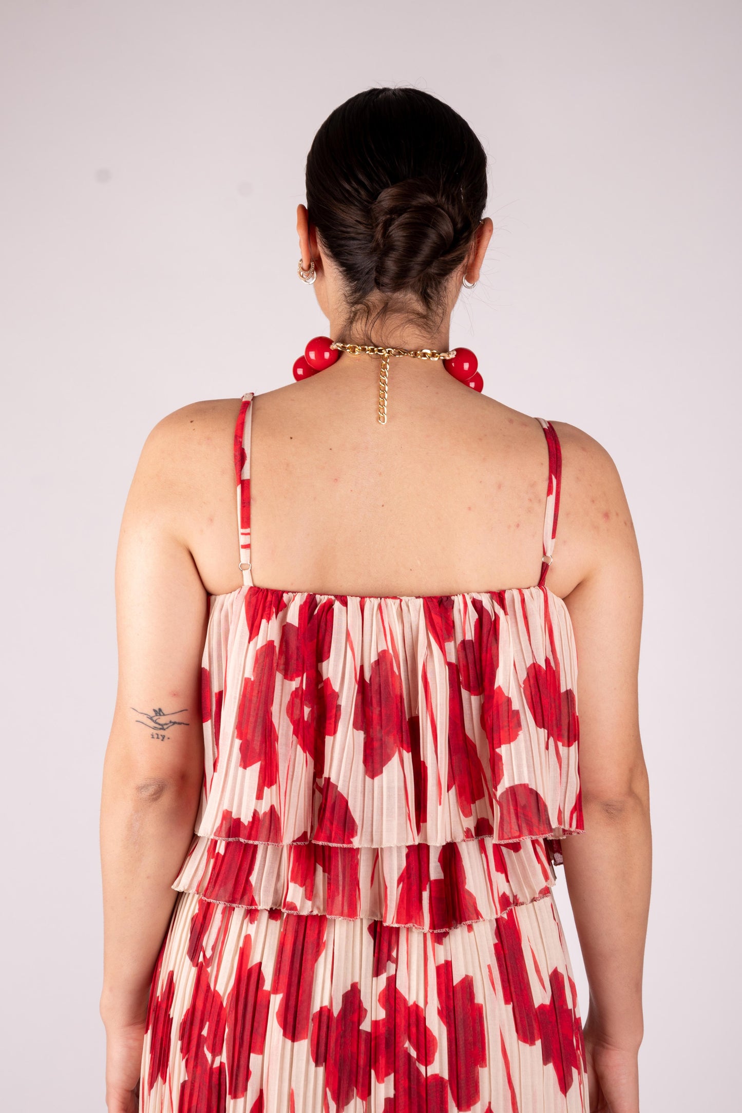 Lumina Top crop a balze plissè LD2696 01 LUMINA