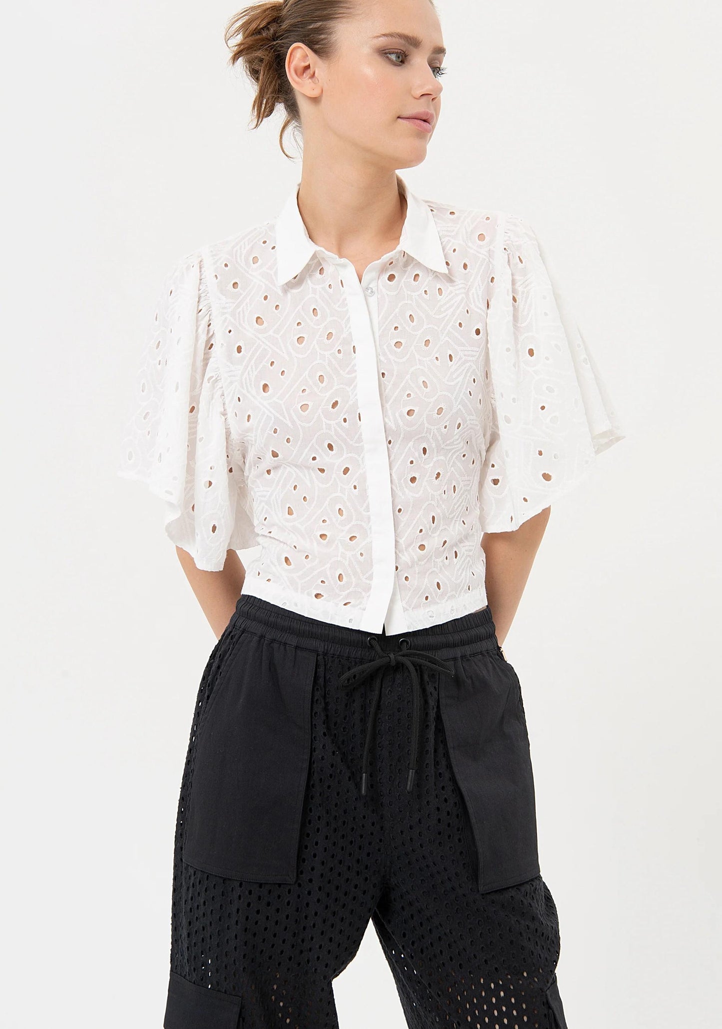 Fracomina pantalone cargo in pizzo San Gallo FJ24SVC001W40401 053 Fracomina Easy chic