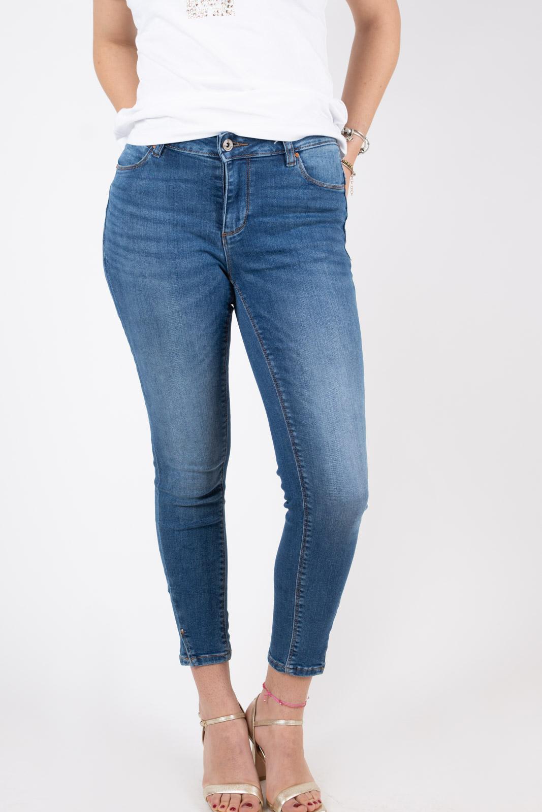 Fracomina Jeans Betty Cropped Shape Up FP000V9002D40402 349 Fracomina Jeans