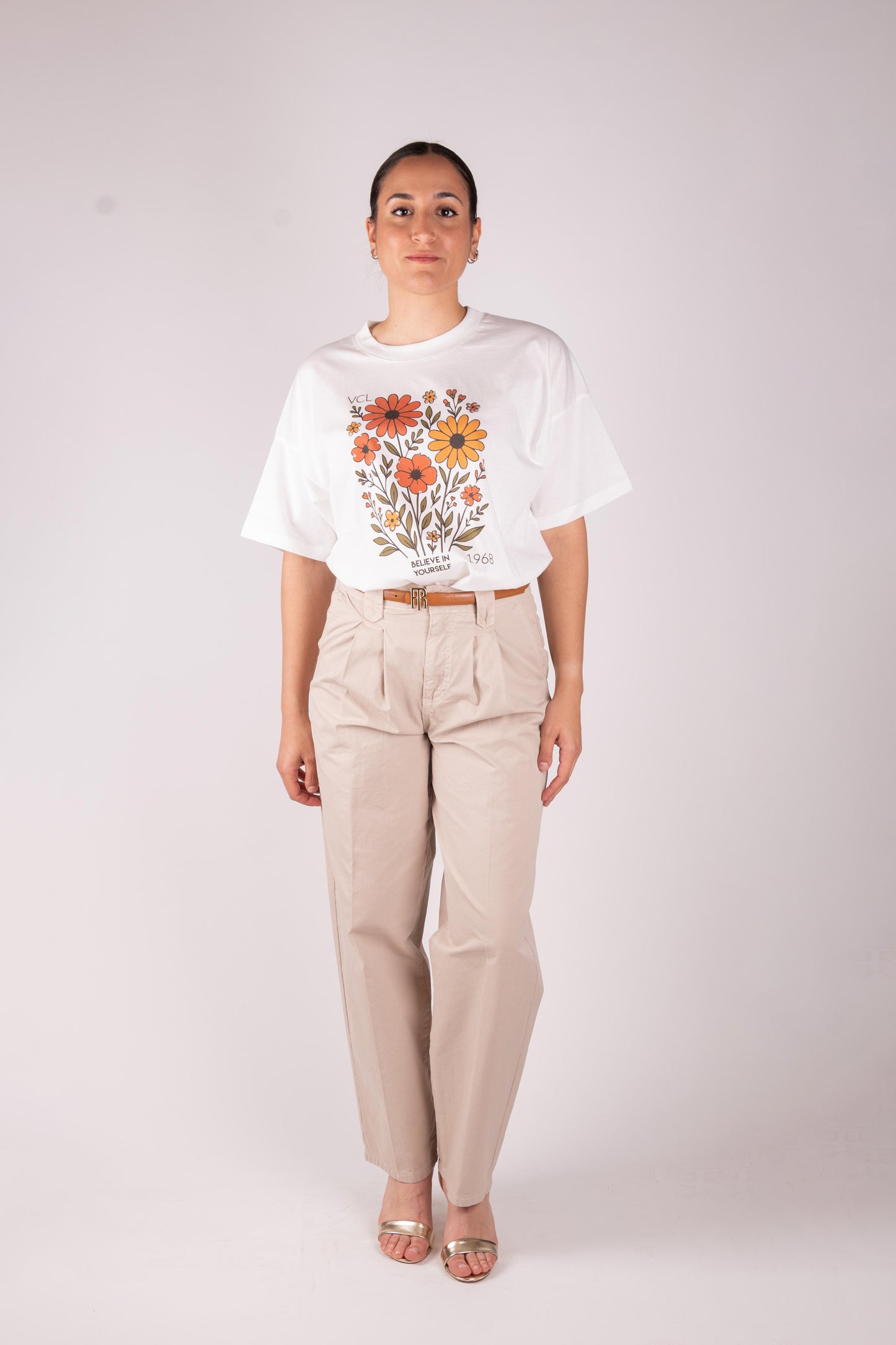 Vicolo T-Shirt Fiori e strass RD0880 01 Vicolo