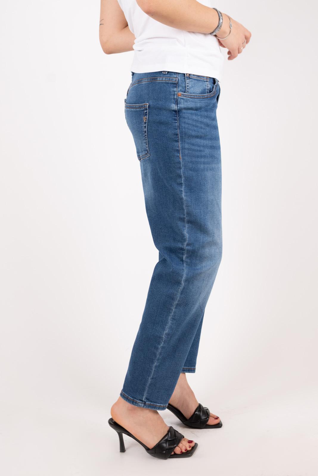 Fracomina pantalone denim mom fit modello vera FP24SVD005D40402 349 Fracomina Jeans