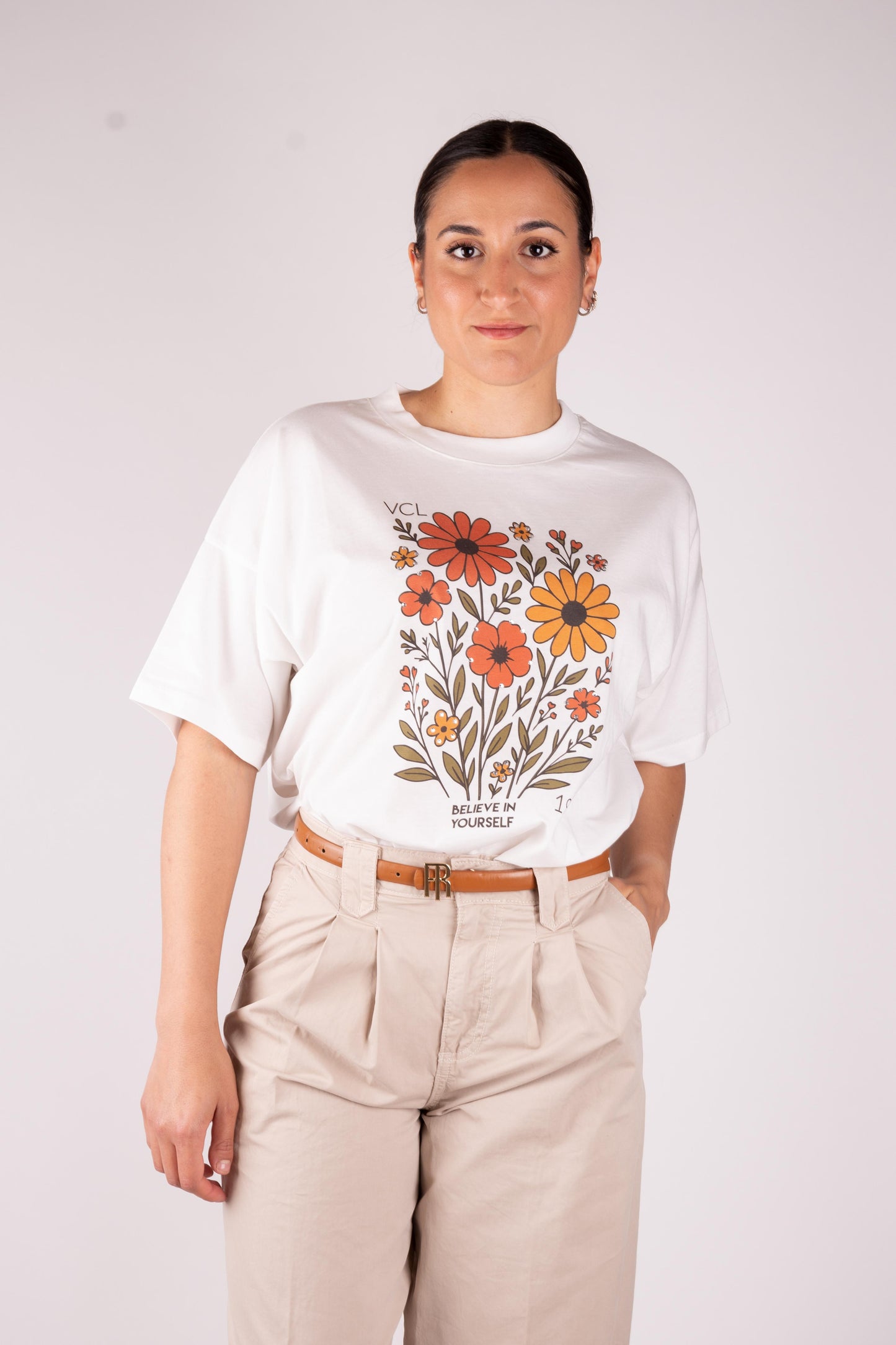 Vicolo T-Shirt Fiori e strass RD0880 01 Vicolo