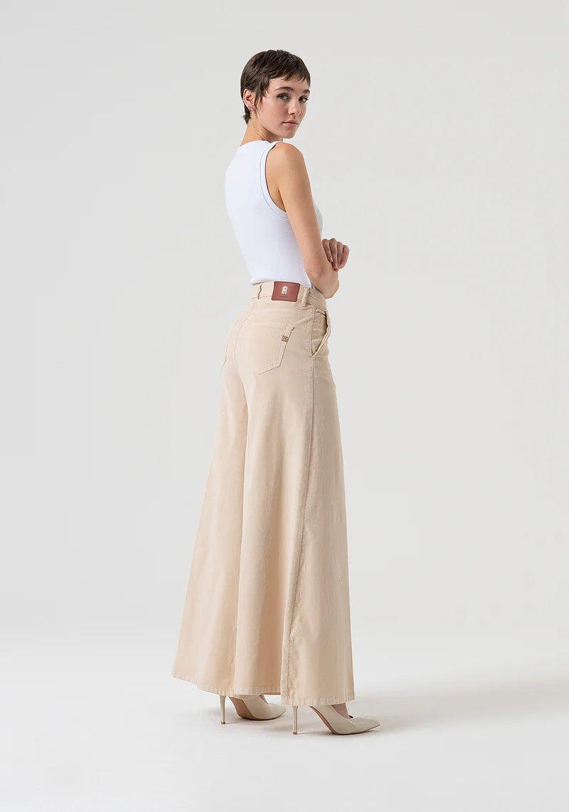 Fracomina Pantalone super flare in velluto 1000 righe FR25WV3014W56901 508 Fracomina Preview 