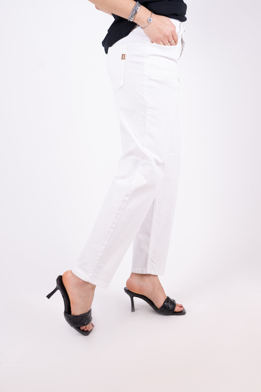 Fracomina pantalone tela stretch Modello Vera Mom Fit FP24SVD005W61501 278 Fracomina Jeans 
