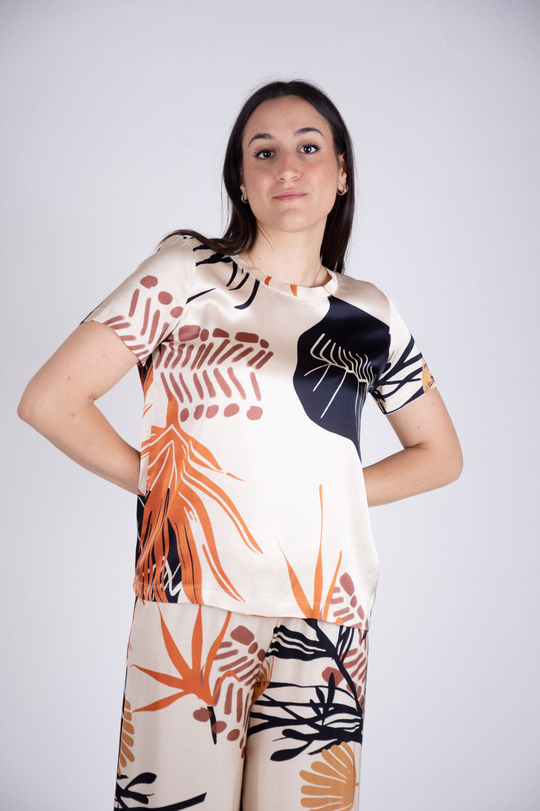 Vicolo maglia in satin fantasia TB1638 01 Vicolo 