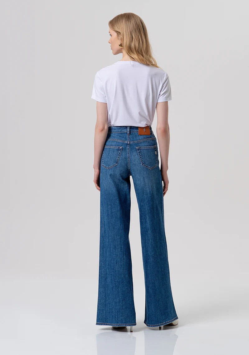 FRACOMINA JEANS FIT FLARE CON FONDO AMPIO LAVAGGIO MEDIO FP26SV3015D45093 349 Fracomina Jeans 
