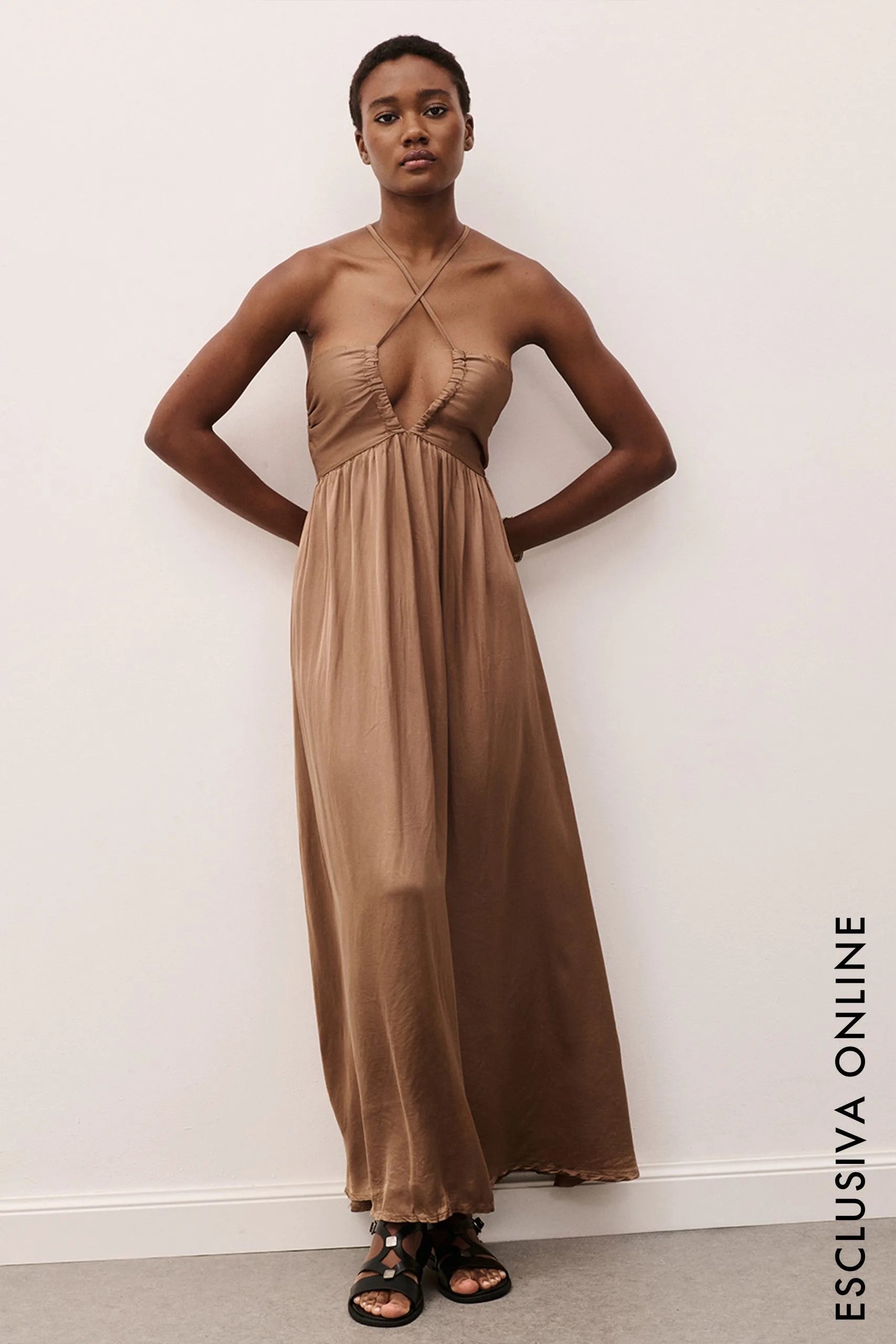 TWO WAY ABITO LUNGO CUT- OUT IN SATIN WAB26ZEA8586 02 TWO WAY 