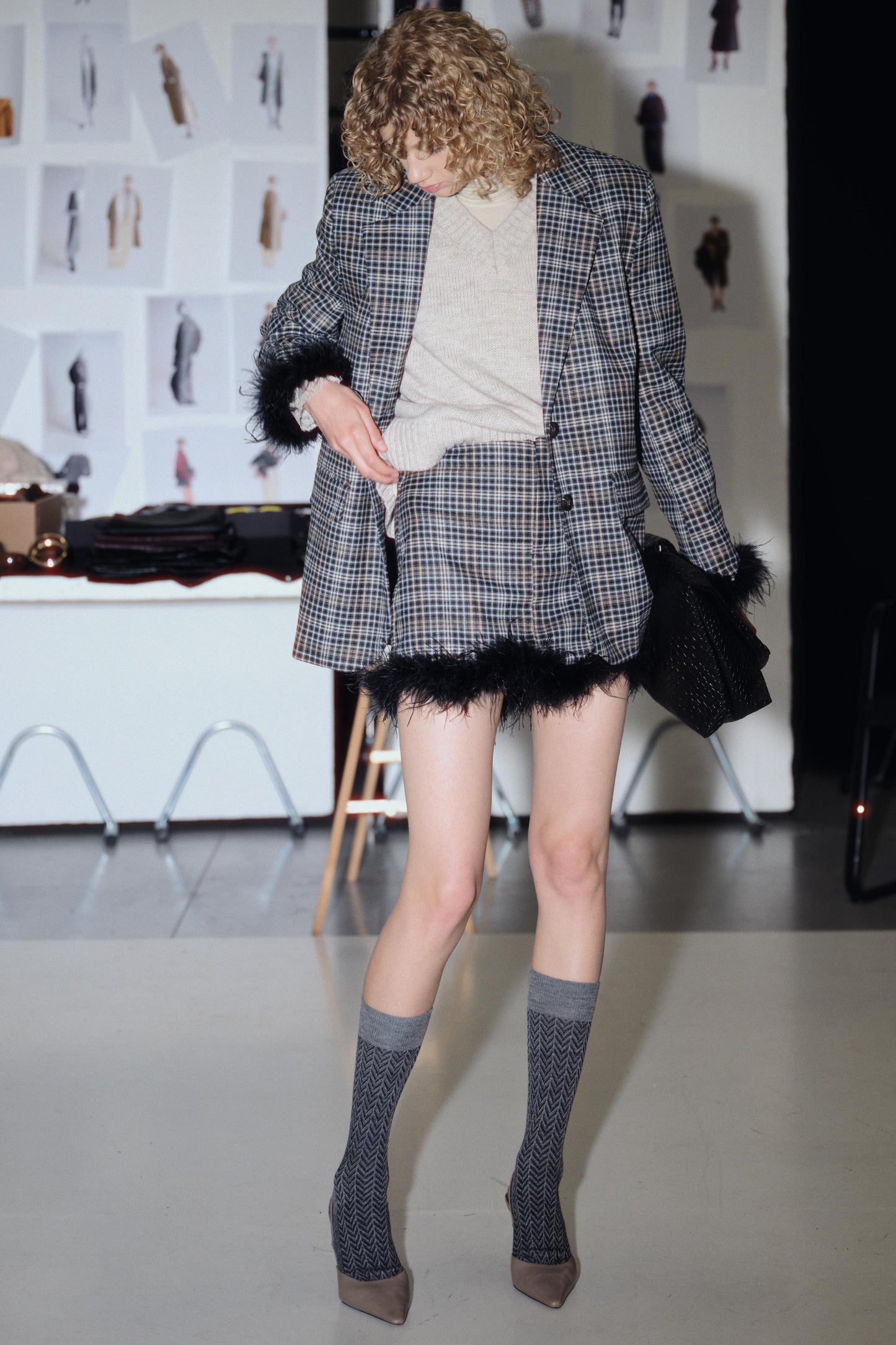 LUMINA SHORT FANTASIA CON PIUME LD3722 01 LUMINA 