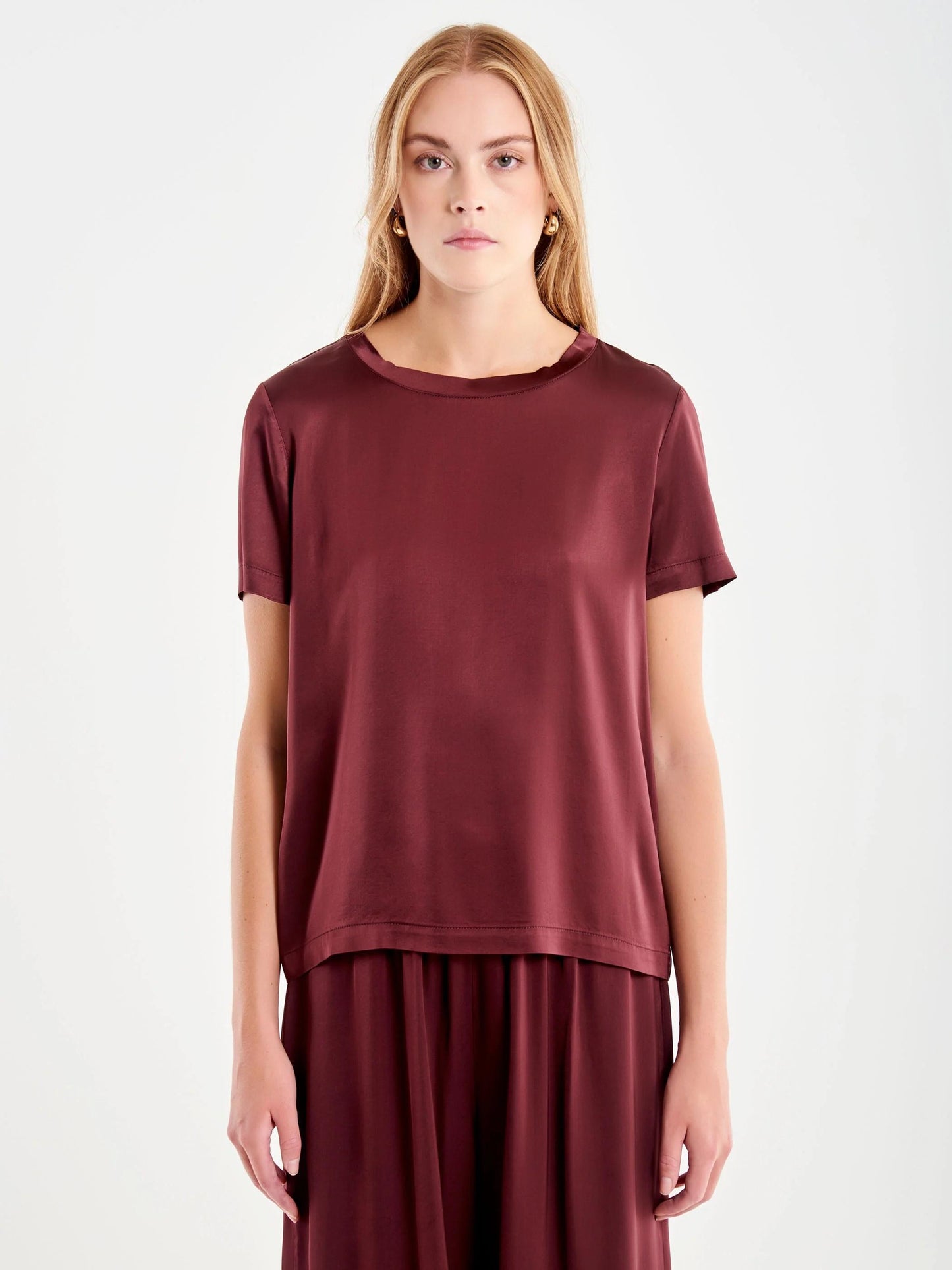 Vicolo T-Shirt in Satin TF0245 02 Vicolo 