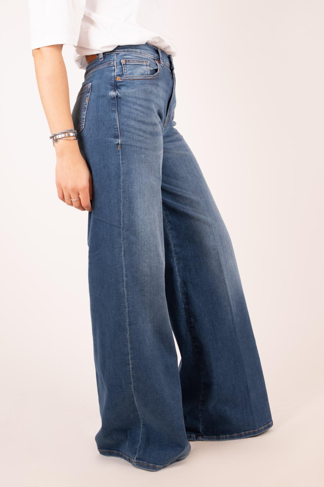 Fracomina pantalone in demim Modello Eva Super Flare FP24SV3015D40402 349 Fracomina Jeans 