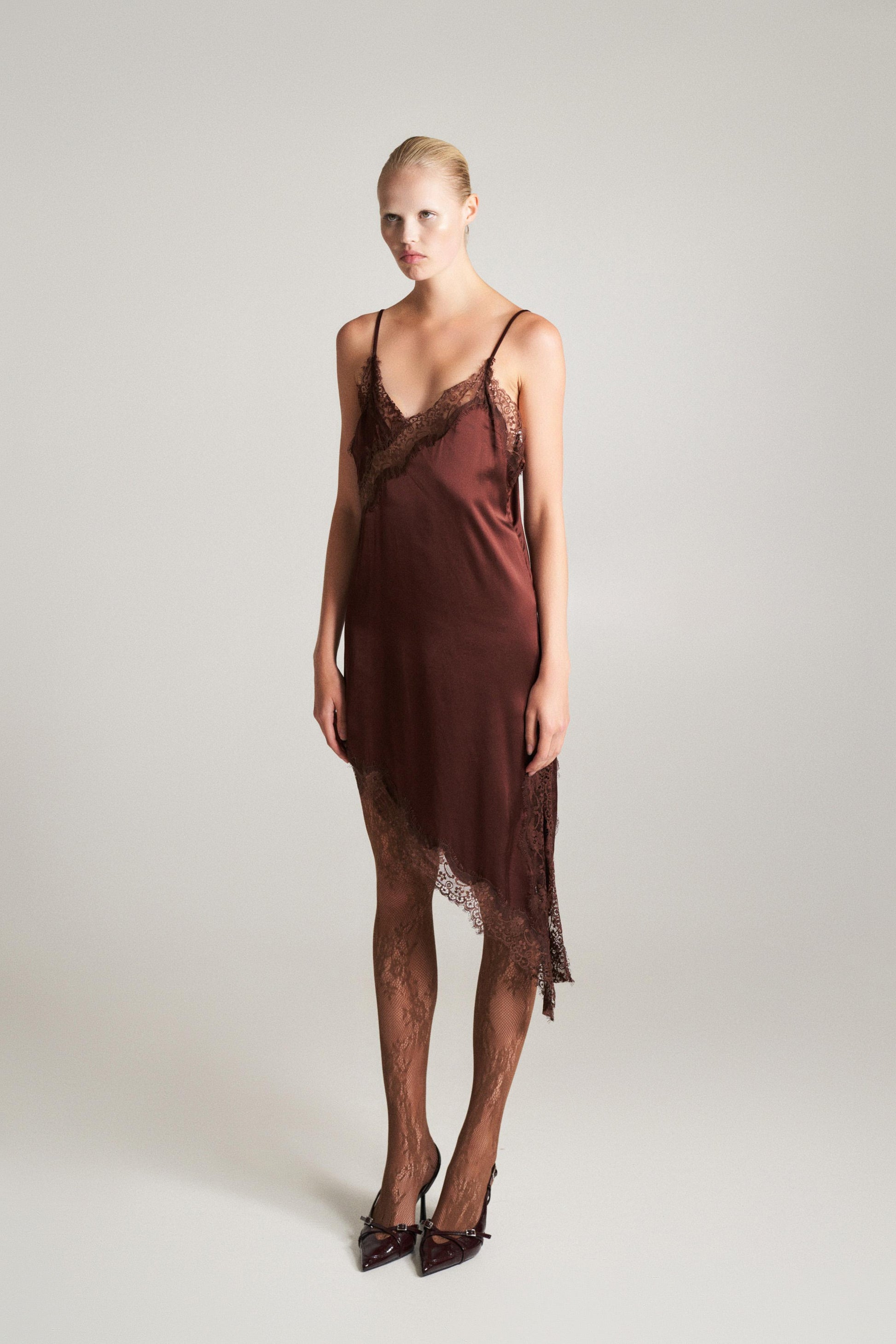 Lumina Abito Asimmetrico con pizzo LD3619 01 LUMINA 