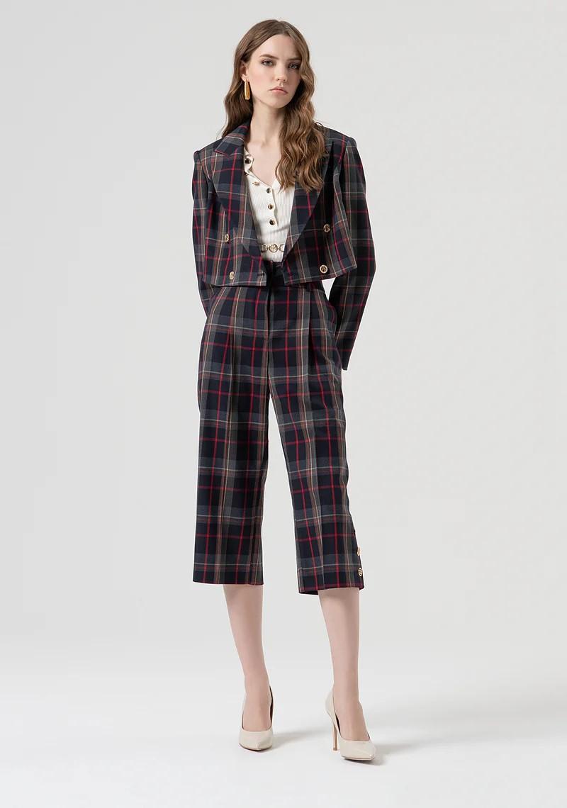 Fracomina Giacca doppiopetto cropped fantasia tartan FR25WJ1003W45995 T62 Fracomina Preview 