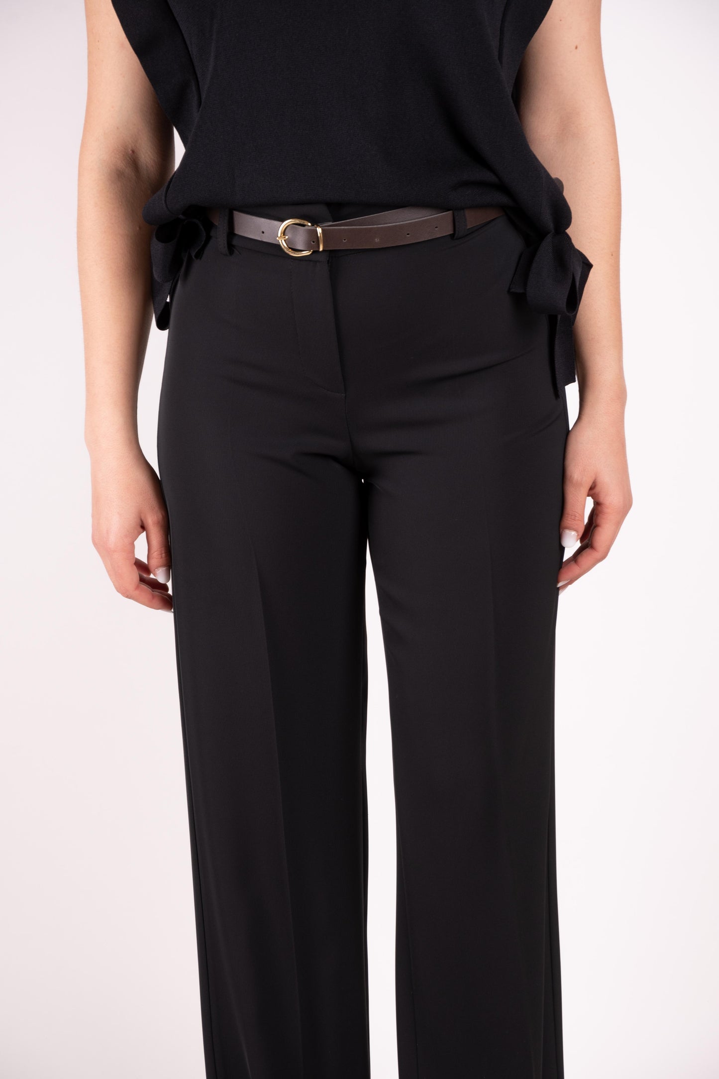 SusyMix Pantalone a Palazzo con cintura T1765U136 01 Susy Mix 